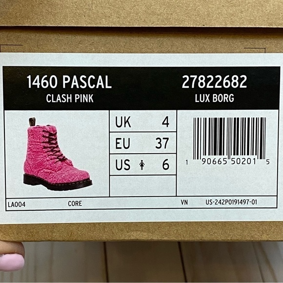 Dr. Martens 1460 Pascal Lux Borg Faux Fur Clash Pink Combat Boot Size 6‎ Women - Picture 12 of 12